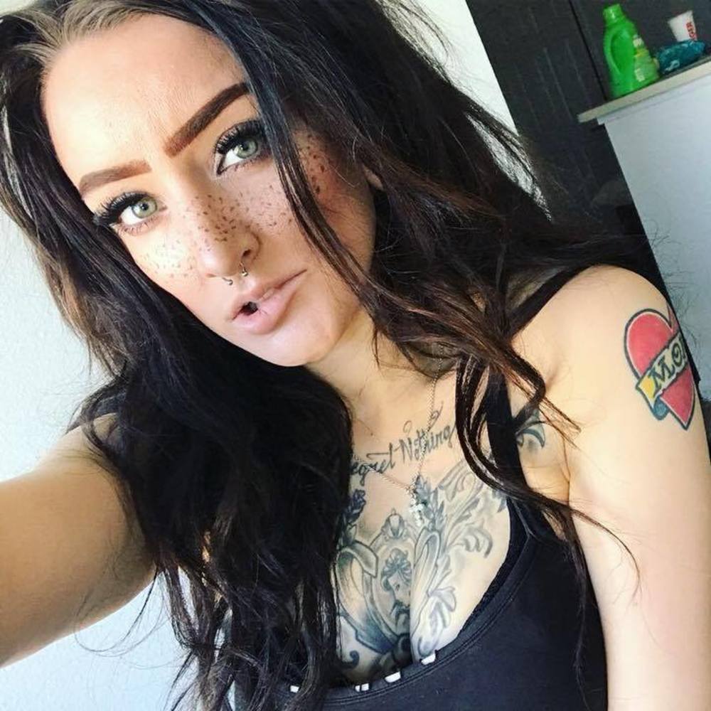 Meet your Posher, Taeylerr